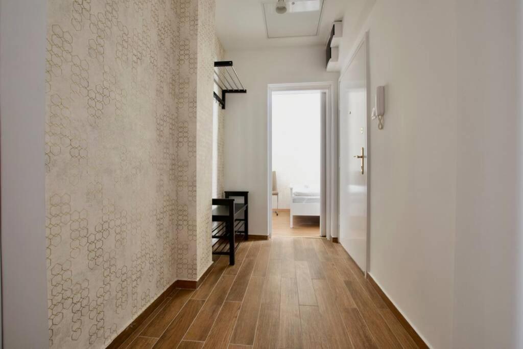 Premium Apartment By Hi5-Vaci Str. 3 Bedroom 부다페스트 외부 사진
